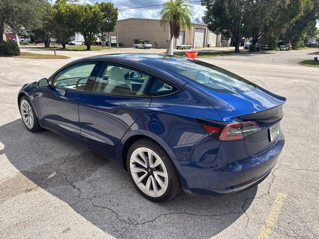 Used 2023 Tesla Model 3 Standard Range RWD image 5