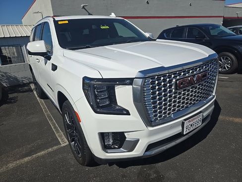 Used 2023 GMC Yukon Denali w/ LPO, Floor Liner Package AWD/4WD image 1