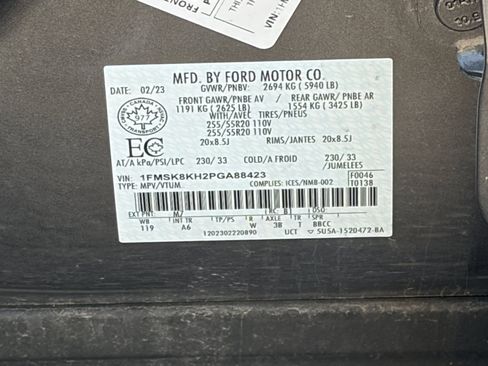 Used 2023 Ford Explorer ST-Line w/ Class IV Trailer Tow Package AWD/4WD image 23