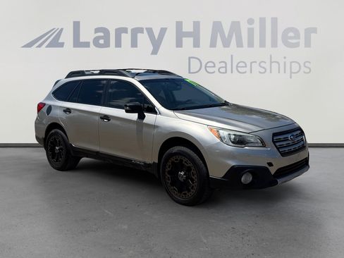 Used 2017 Subaru Outback 2.5i Limited AWD/4WD image 7
