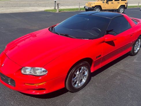 Used 2002 Chevrolet Camaro Z28 w/ Preferred Equipment Group 2 RWD image 3