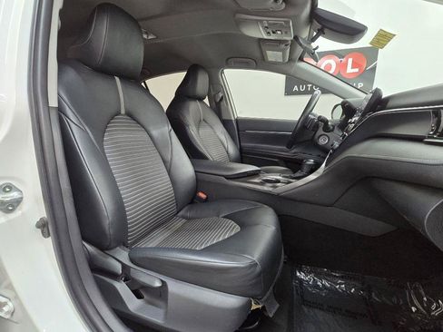 Used 2021 Toyota Camry SE FWD image 23