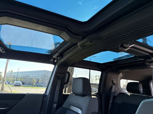 Used 2024 GMC Hummer EV 2X w/ LPO, Illumination Package image 23