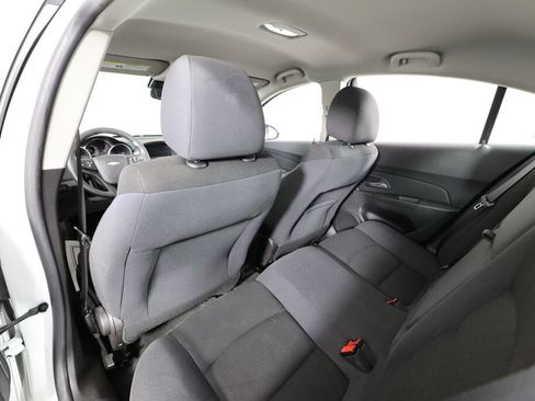 Used 2015 Chevrolet Cruze LT w/ Technology Package FWD image 14