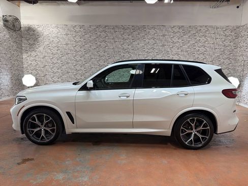 Used 2019 BMW X5 xDrive50i w/ M Sport Package AWD/4WD image 4