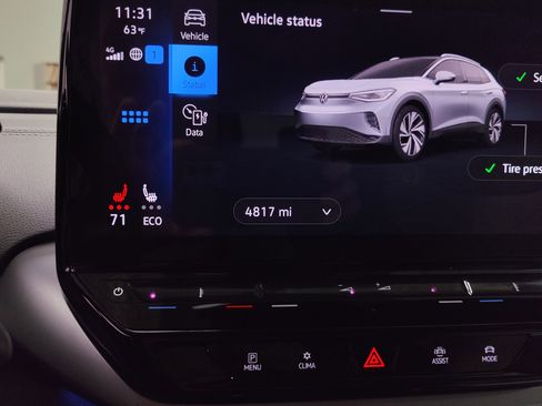 Used 2024 Volkswagen ID.4 Standard Sport Utility image 25