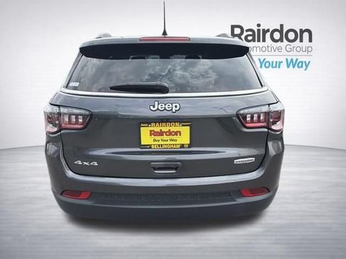 Used 2022 Jeep Compass Latitude AWD/4WD image 6