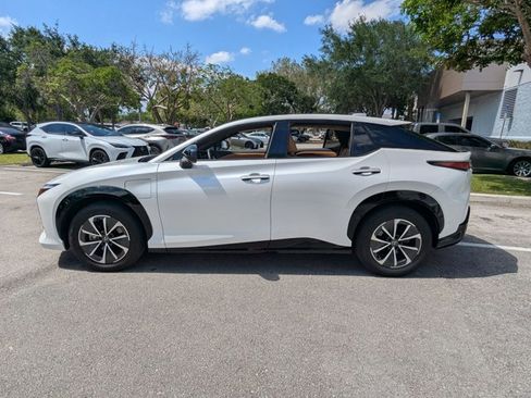 Used 2024 Lexus RZ 450e Premium w/ Technology Package AWD/4WD image 5