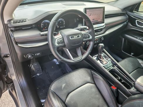 Used 2022 Jeep Compass Trailhawk w/ Trailhawk Elite Group image 9