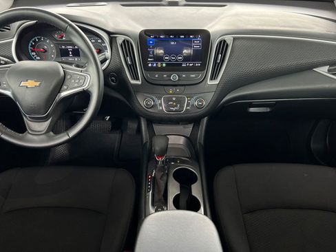 Used 2025 Chevrolet Malibu RS FWD image 20