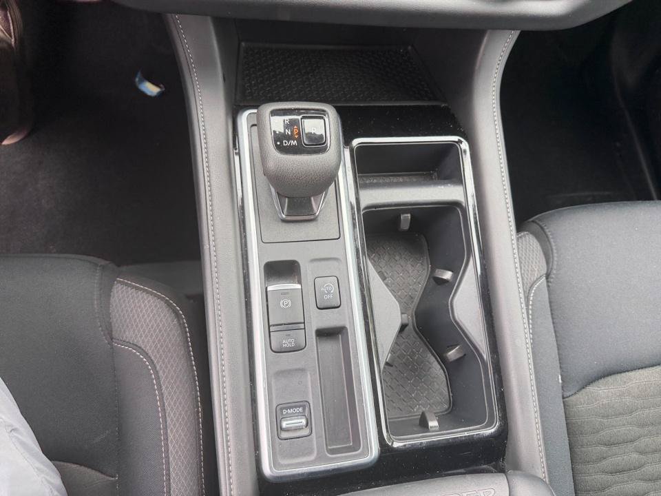Certified 2025 Nissan Pathfinder SV FWD image 33