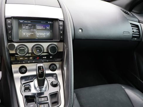 Used 2017 Jaguar F-TYPE Coupe image 34