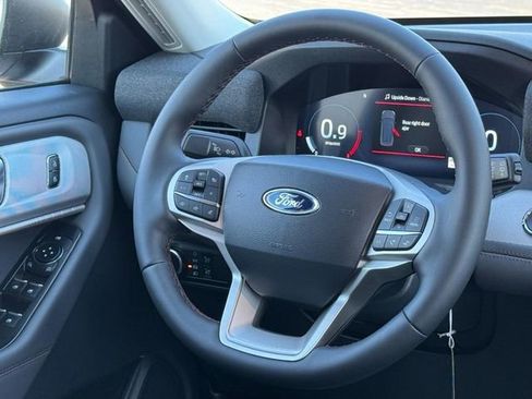 New 2026 Ford Explorer Active AWD/4WD image 8