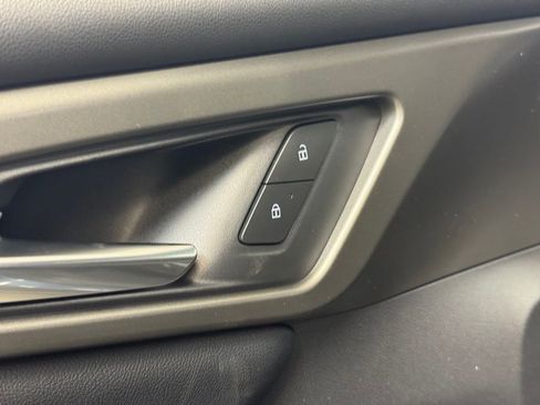 New 2026 Chevrolet Traverse LT w/ Enhanced Driving Package FWD image 9
