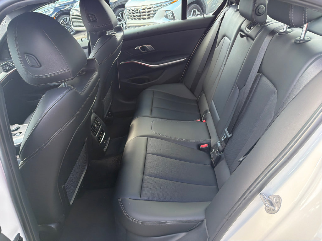 Used 2022 BMW 330i Sedan w/ Premium Package 2 RWD image 20