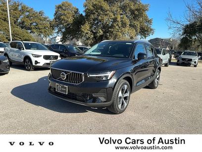 New 2025 Volvo XC40 B5 Core w/ Protection Package Premier