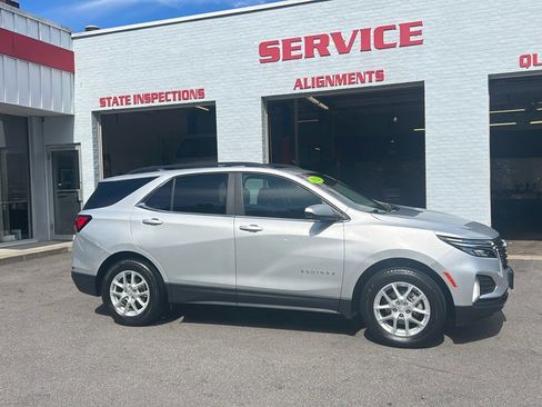 Used 2022 Chevrolet Equinox LT image 9