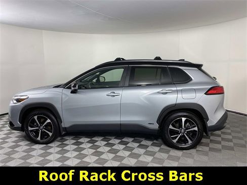 Used 2024 Toyota Corolla Cross XSE image 5