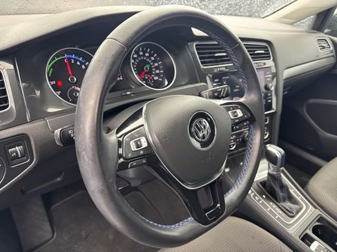 Used 2019 Volkswagen e-Golf SE w/ Driver Assistance Package image 13