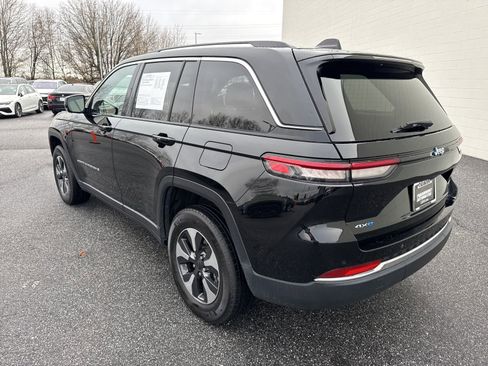 Used 2022 Jeep Grand Cherokee Limited 4xe image 5