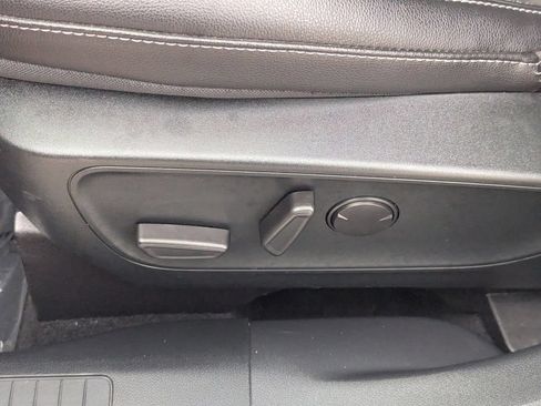 Used 2022 Ford Escape SEL FWD image 21