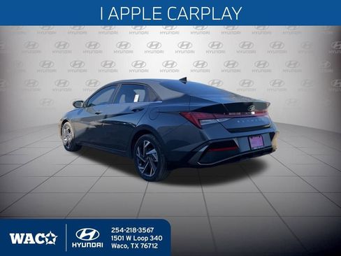 Used 2025 Hyundai Elantra SEL image 5