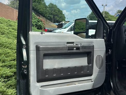 Used 2015 Ford F250 XL w/ Power Equipment Group RWD image 11