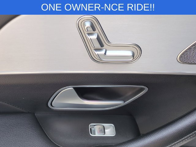 Used 2025 Mercedes-Benz GLS 450 4MATIC image 31