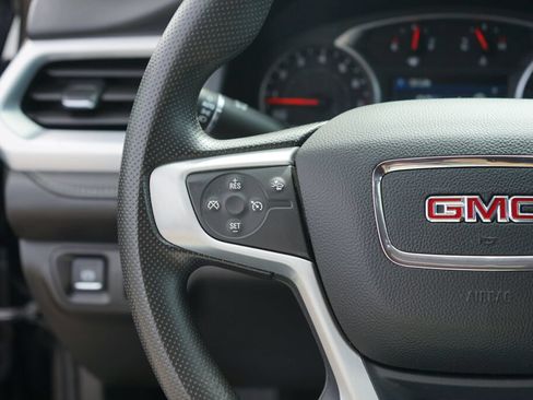 Used 2021 GMC Acadia SLE FWD image 24