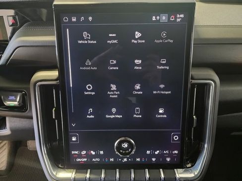 Used 2025 GMC Yukon XL Denali w/ Advanced Technology Package image 32