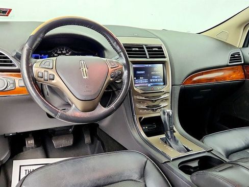Used 2013 Lincoln MKX AWD image 13