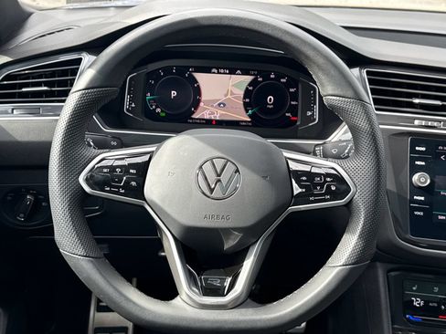 Certified 2024 Volkswagen Tiguan SEL R-Line AWD/4WD image 15