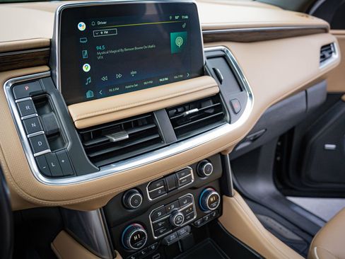 Used 2022 Chevrolet Tahoe Premier image 21