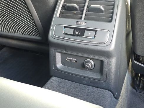 Used 2022 Audi A4 2.0T Premium Plus w/ Premium Plus Package image 15