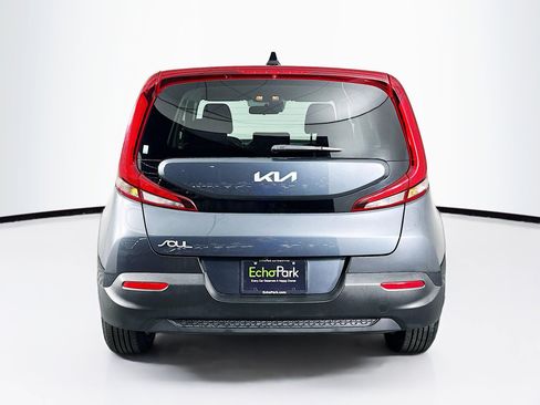 Used 2022 Kia Soul LX w/ Technology Package image 7