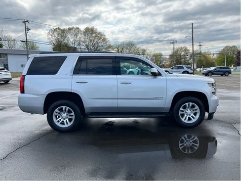 Used 2018 Chevrolet Tahoe LT AWD/4WD image 4