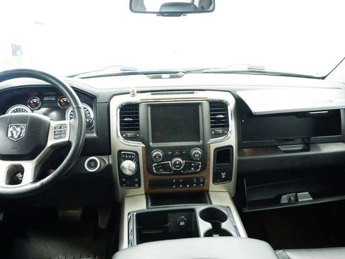 Used 2014 RAM 1500 Laramie w/ Convenience Group image 21