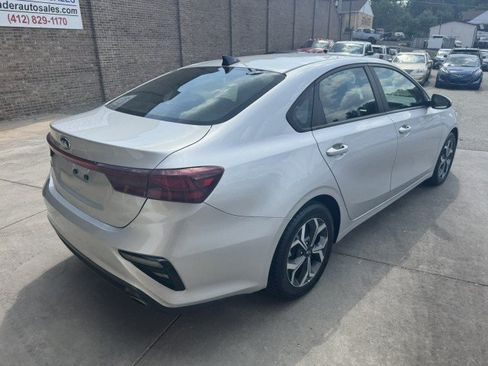 Used 2019 Kia Forte LXS FWD image 3