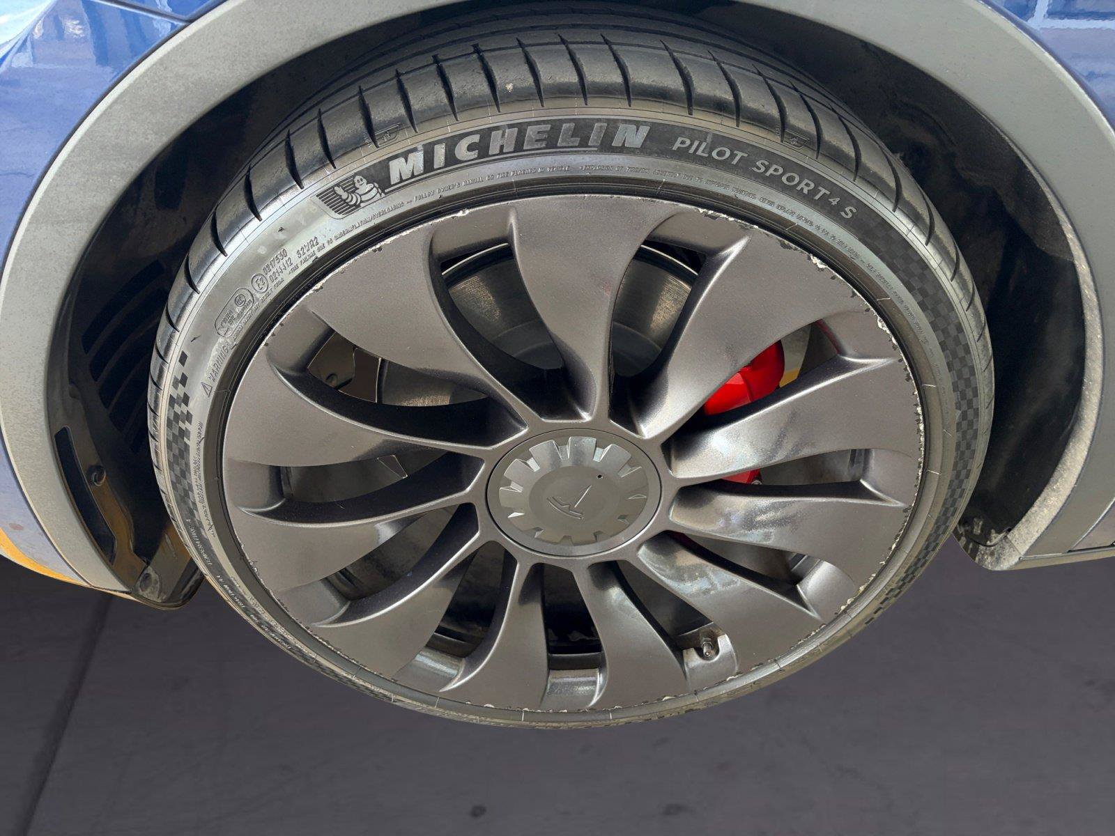 Used 2022 Tesla Model Y Performance AWD/4WD image 14