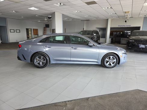 Used 2023 Kia K5 LXS FWD image 8