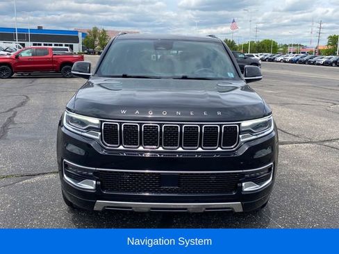 Used 2023 Jeep Wagoneer Series III w/ Preferred Equipment Group AWD/4WD image 2