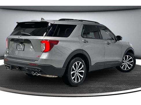 Used 2020 Ford Explorer ST image 13