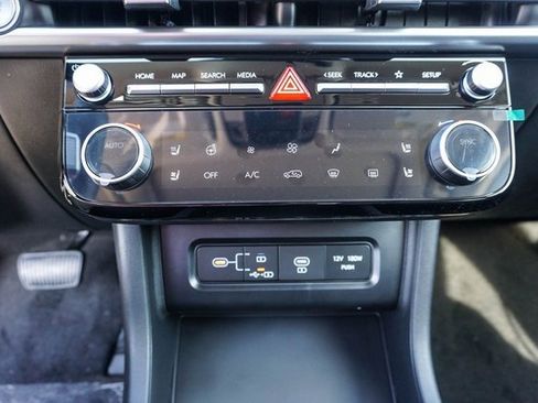 New 2026 Hyundai Tucson Limited image 16