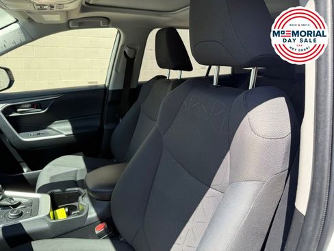 Used 2022 Toyota RAV4 XLE w/ Convenience Package AWD/4WD image 19