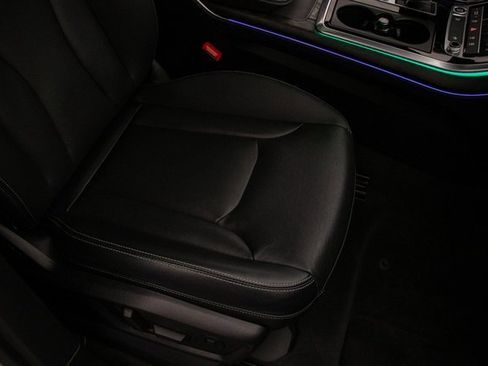 Used 2021 Audi Q8 Premium Plus image 17