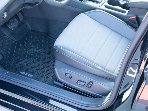 New 2026 Volkswagen Jetta SE image 27