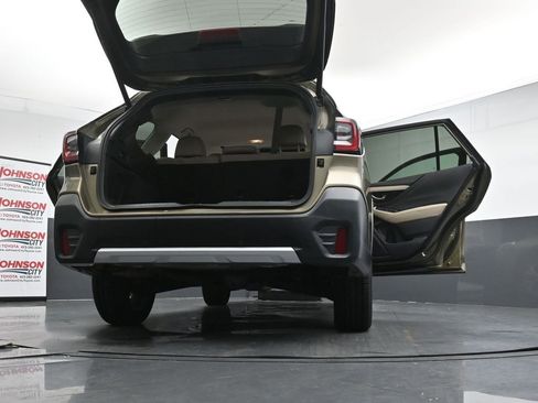 Used 2020 Subaru Outback Limited AWD/4WD image 44