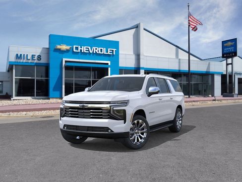 New 2026 Chevrolet Suburban Premier image 8
