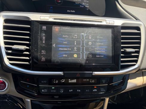 Used 2017 Honda Accord EX-L image 21