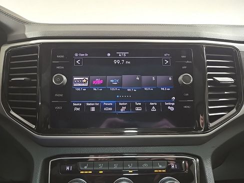 Used 2021 Volkswagen Atlas SEL R-Line image 17